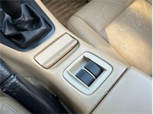 Vehicle Thumb #32