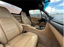 Vehicle Thumb #33