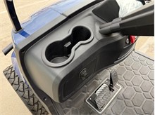 Vehicle Thumb #24