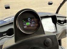 Vehicle Thumb #28