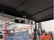 Vehicle Thumb #30