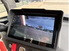 Vehicle Thumb #33