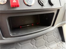 Vehicle Thumb #35