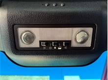 Vehicle Thumb #33