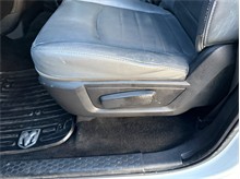 Vehicle Thumb #22