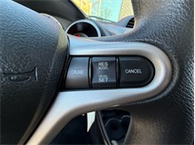 Vehicle Thumb #29