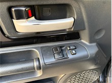 Vehicle Thumb #18
