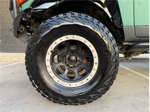 Vehicle Thumb #32