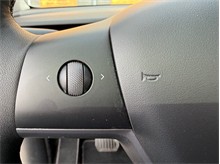 Vehicle Thumb #29