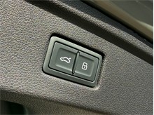 Vehicle Thumb #47