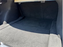 Vehicle Thumb #29