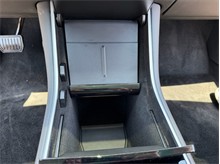 Vehicle Thumb #39