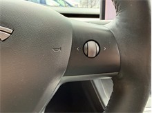 Vehicle Thumb #31