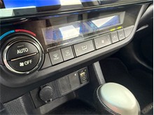 Vehicle Thumb #68