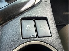 Vehicle Thumb #70