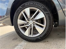 Vehicle Thumb #79