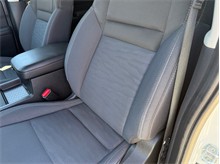 Vehicle Thumb #18