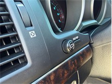 Vehicle Thumb #27