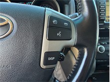Vehicle Thumb #32