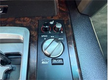 Vehicle Thumb #43