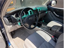 Vehicle Thumb #25