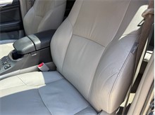 Vehicle Thumb #28