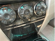 Vehicle Thumb #40