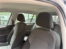 Vehicle Thumb #26