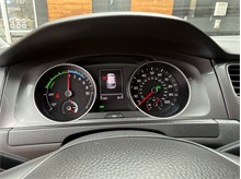 Vehicle Thumb #32