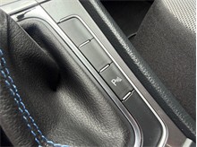 Vehicle Thumb #46