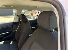 Vehicle Thumb #20