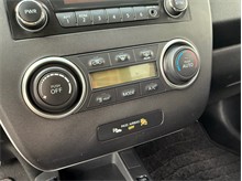 Vehicle Thumb #34