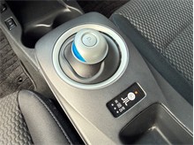 Vehicle Thumb #38