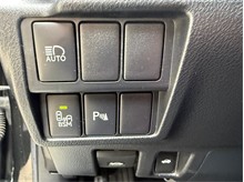 Vehicle Thumb #28