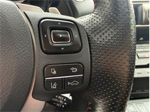 Vehicle Thumb #32