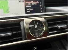 Vehicle Thumb #36