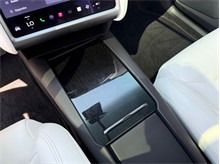 Vehicle Thumb #38