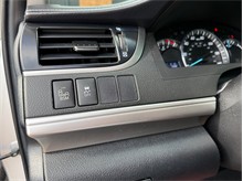 Vehicle Thumb #28