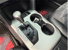 Vehicle Thumb #38