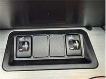 Vehicle Thumb #39