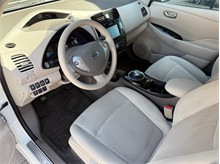 Vehicle Thumb #21