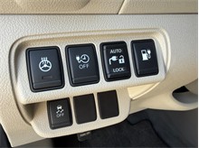 Vehicle Thumb #26