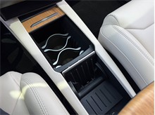 Vehicle Thumb #46