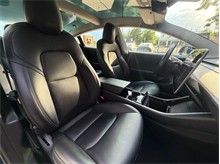 Vehicle Thumb #19