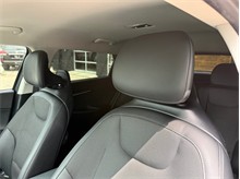 Vehicle Thumb #29