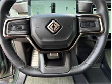 Vehicle Thumb #25