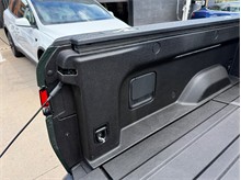 Vehicle Thumb #43