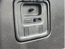 Vehicle Thumb #44