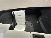 Vehicle Thumb #23