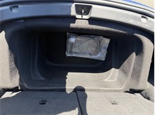 Vehicle Thumb #35